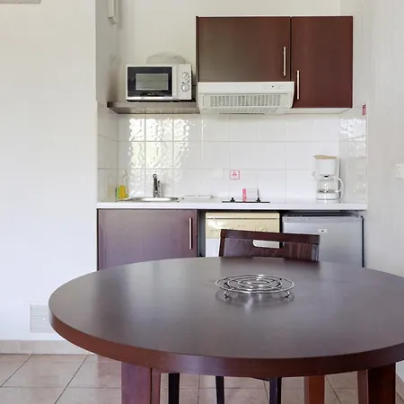 Hotel Comfort Six-fours