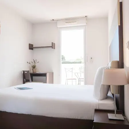 Aparthotel Comfort Six-fours