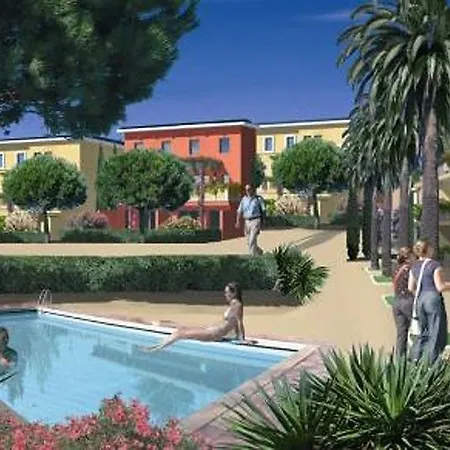 Comfort Six-fours Hotel 3*