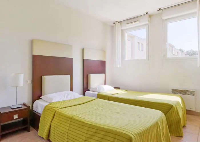 Hotel Comfort Six-fours 3*