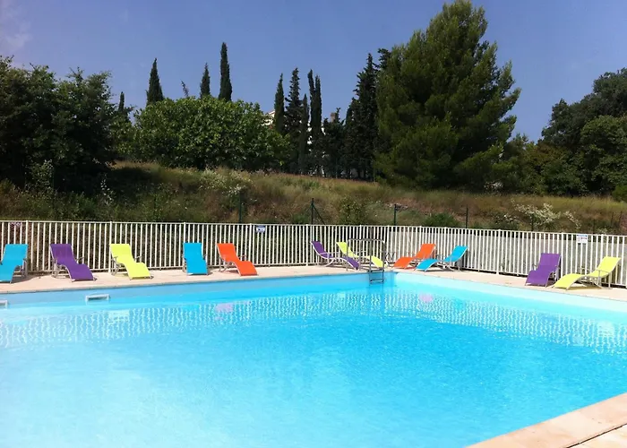 Hotel Comfort Six-fours 3*