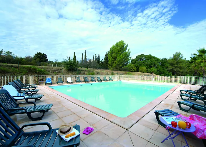 Comfort Six-fours Hotel 3*